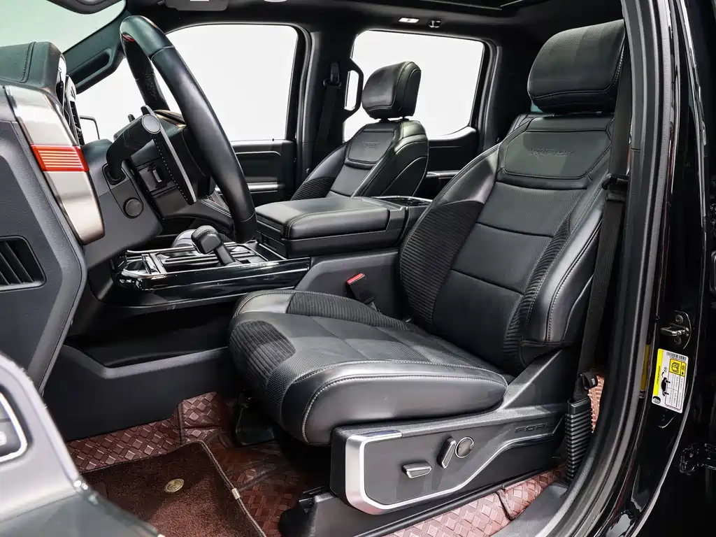 Ford F-150 Raptor — фото 10