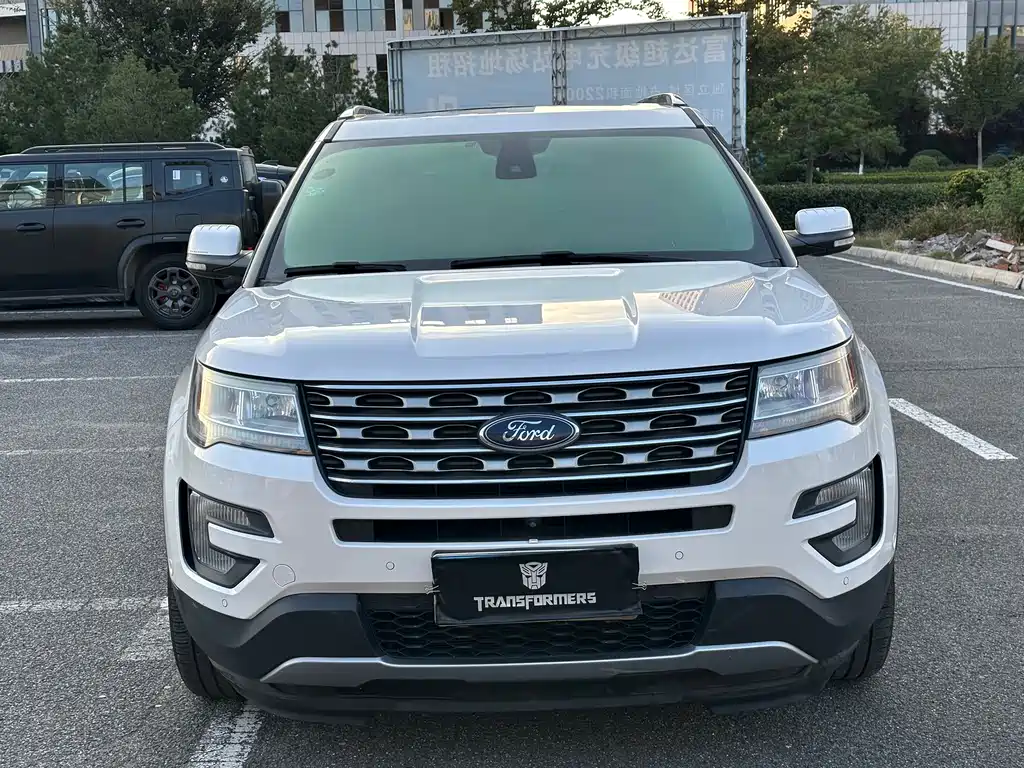Ford Explorer (Import) — фото 2
