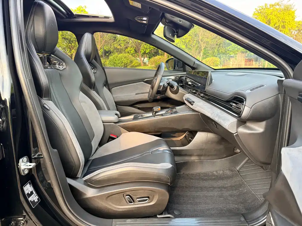 GAC Motor Shadow Leopard — фото 10