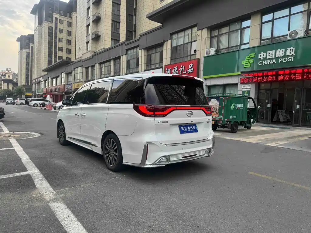 GAC Motor Trumpchi M8 — фото 4