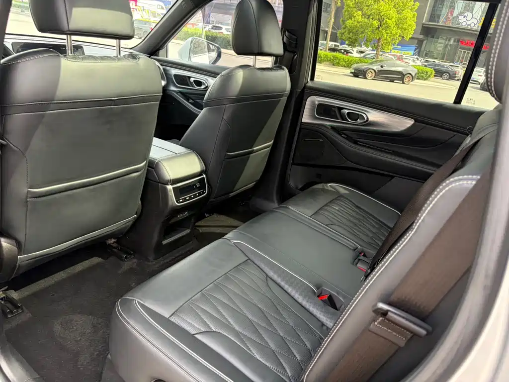 GAC Motor Trumpchi GS8 — фото 14