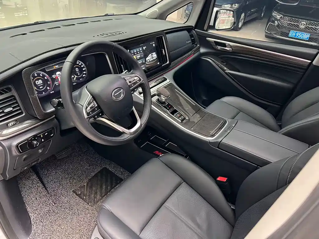 GAC Motor Trumpchi M8 — фото 8
