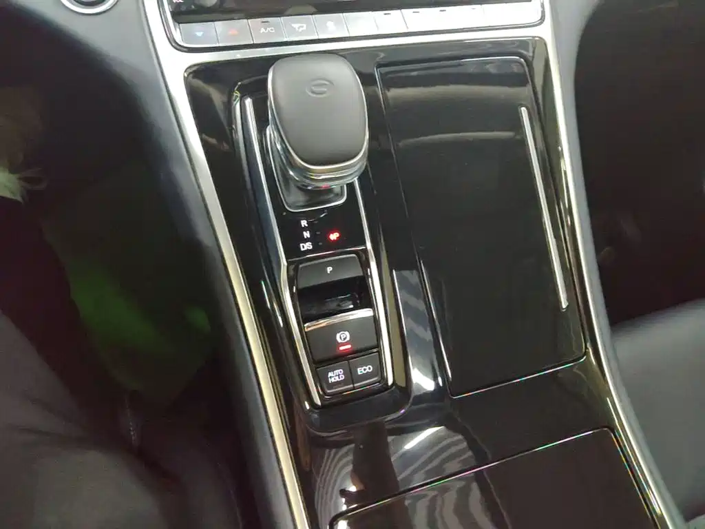 GAC Motor Trumpchi M8 — фото 14