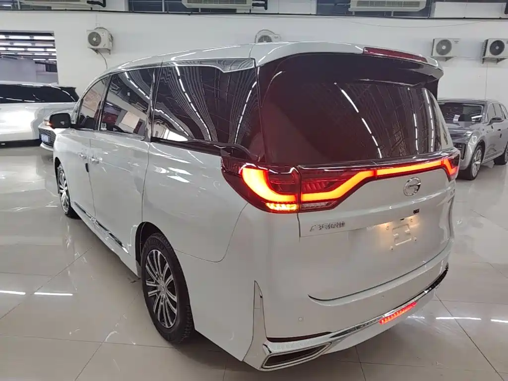 GAC Motor Trumpchi M8 — фото 5