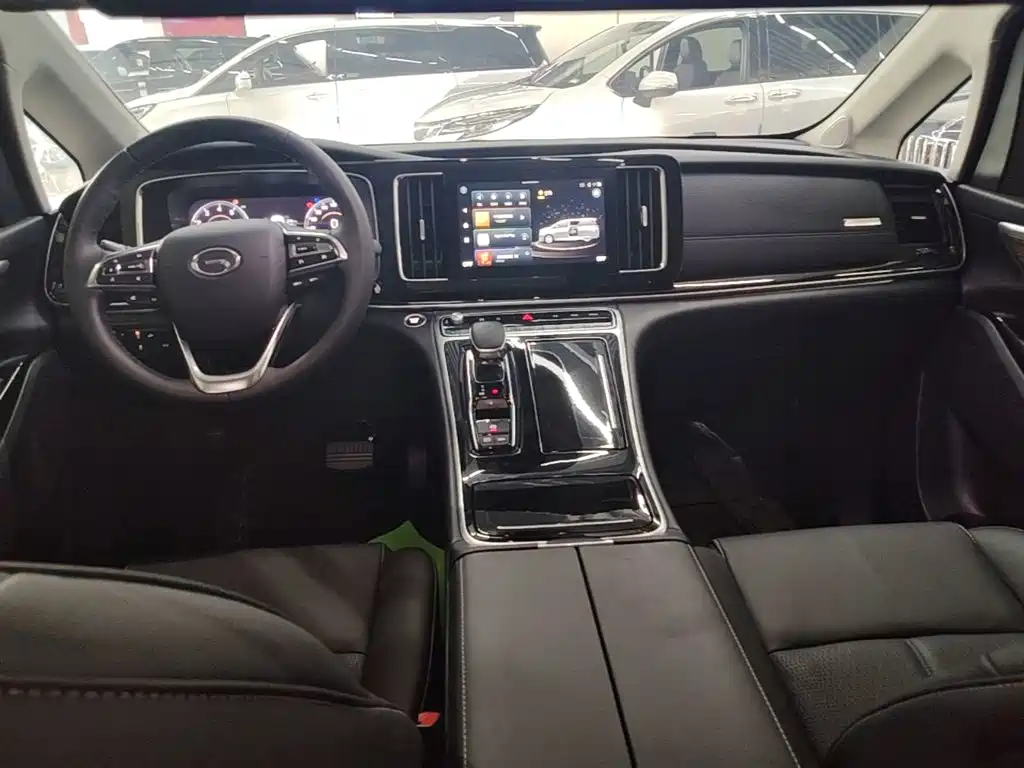 GAC Motor Trumpchi M8 — фото 10