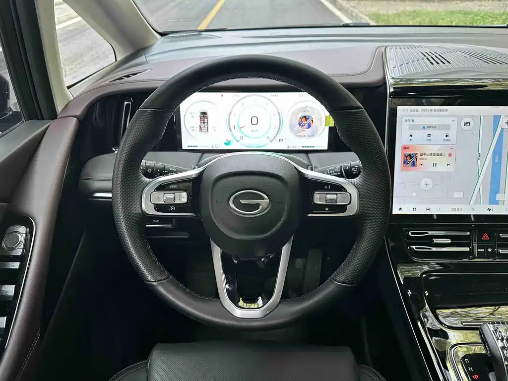 GAC Motor Trumpchi M8 — фото 14