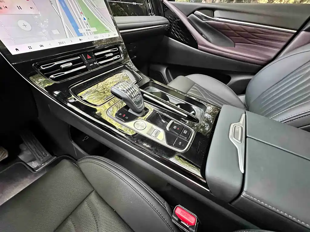 GAC Motor Trumpchi M8 — фото 9