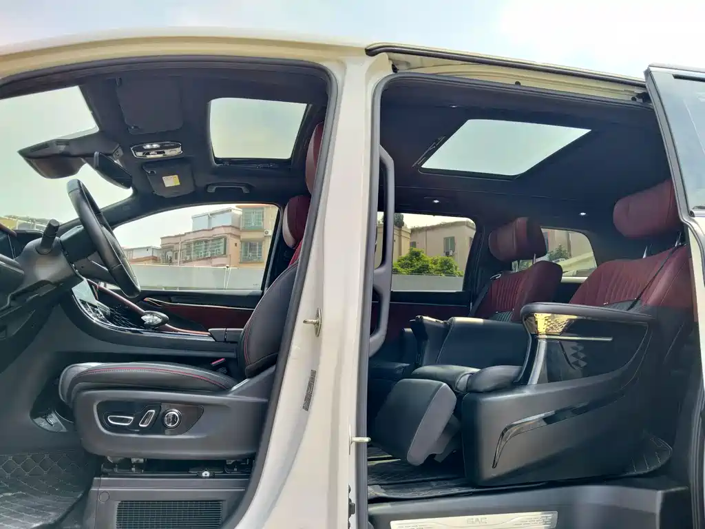 GAC Motor Trumpchi M8 — фото 14