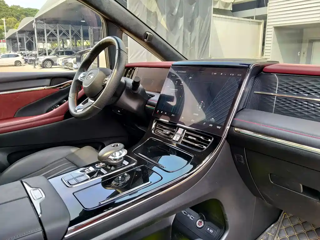 GAC Motor Trumpchi M8 — фото 21