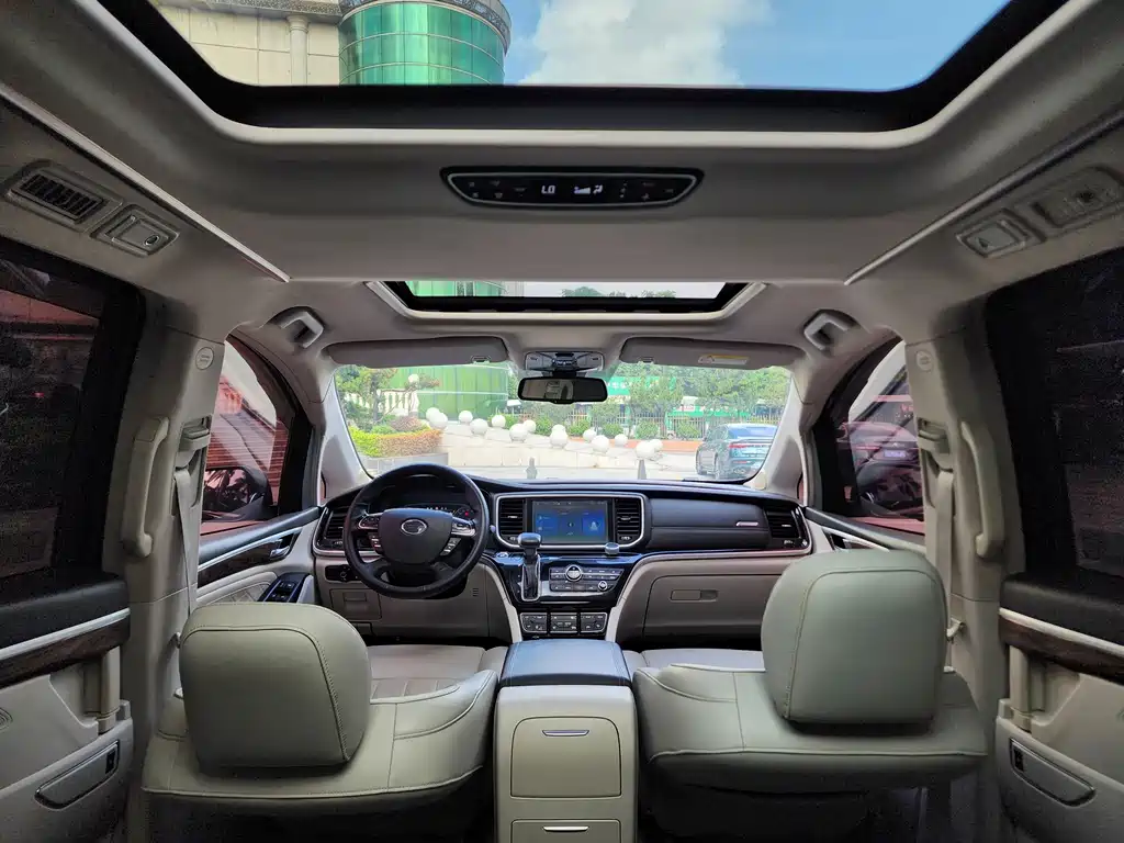 GAC Motor Trumpchi M8 — фото 13