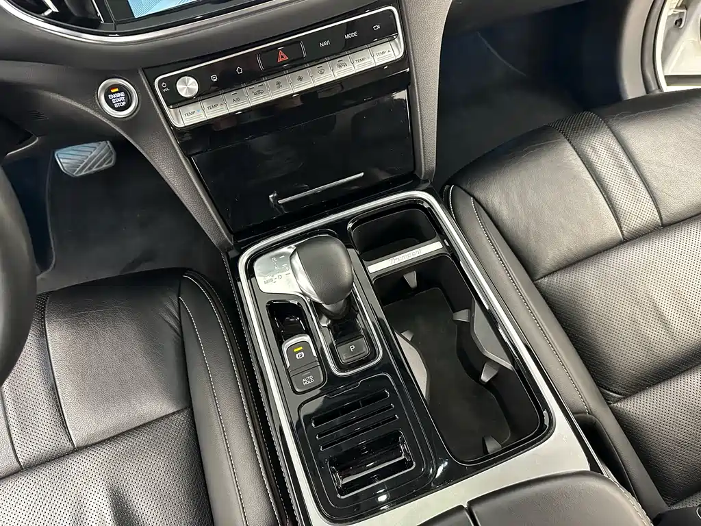 GAC Motor Trumpchi GS8 — фото 20