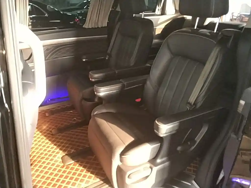 GAC Motor Trumpchi M8 — фото 17