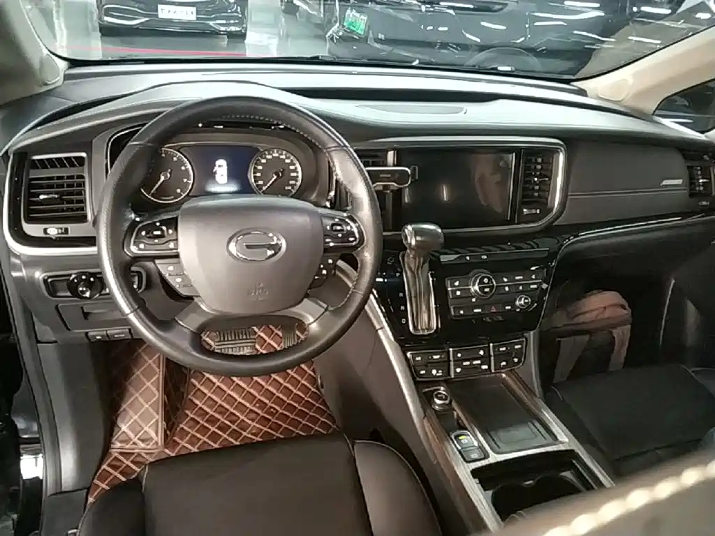 GAC Motor Trumpchi M8 — фото 10