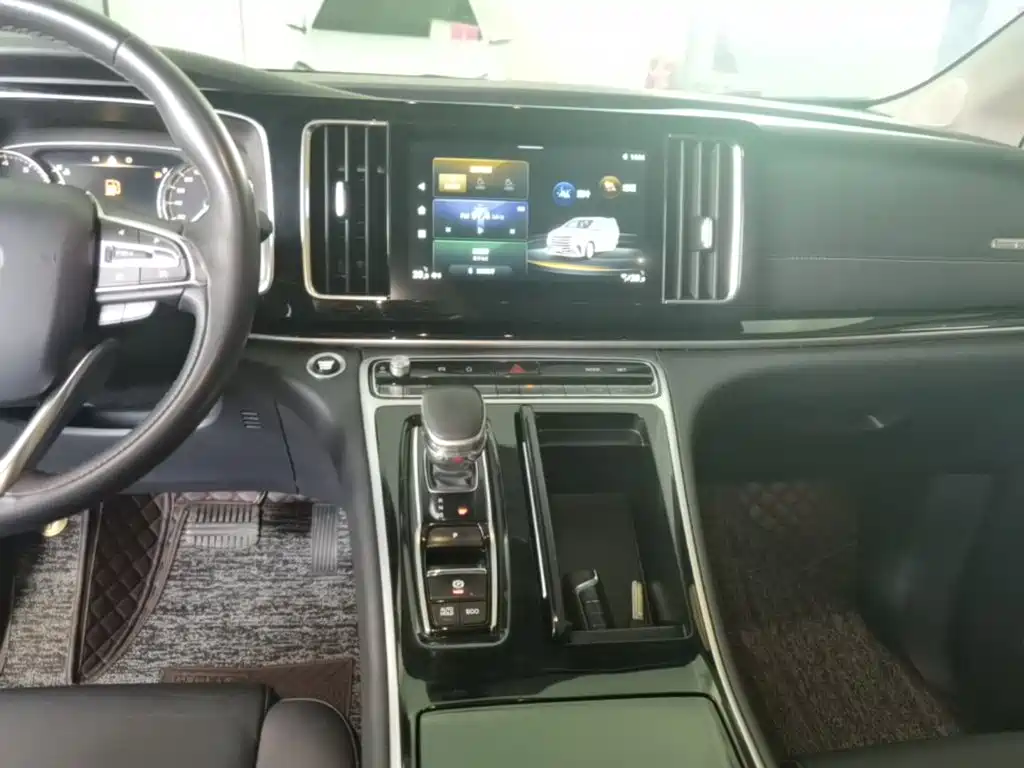 GAC Motor Trumpchi M8 — фото 13