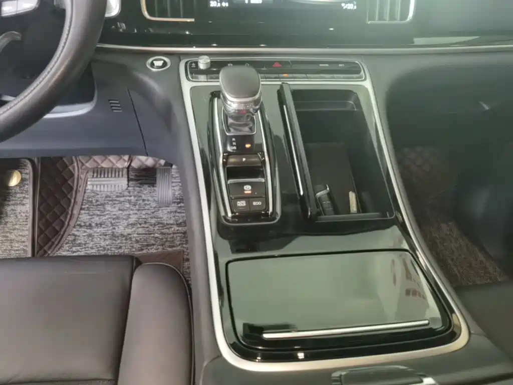 GAC Motor Trumpchi M8 — фото 14