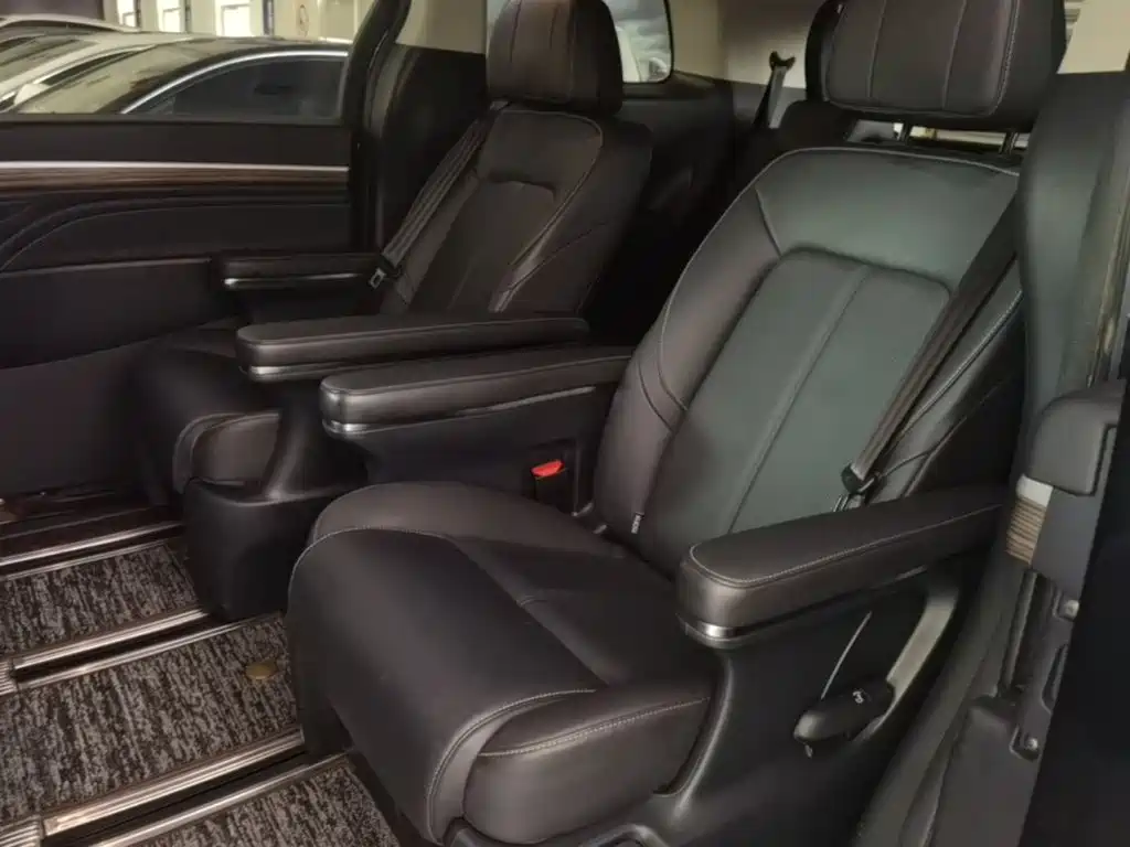 GAC Motor Trumpchi M8 — фото 17