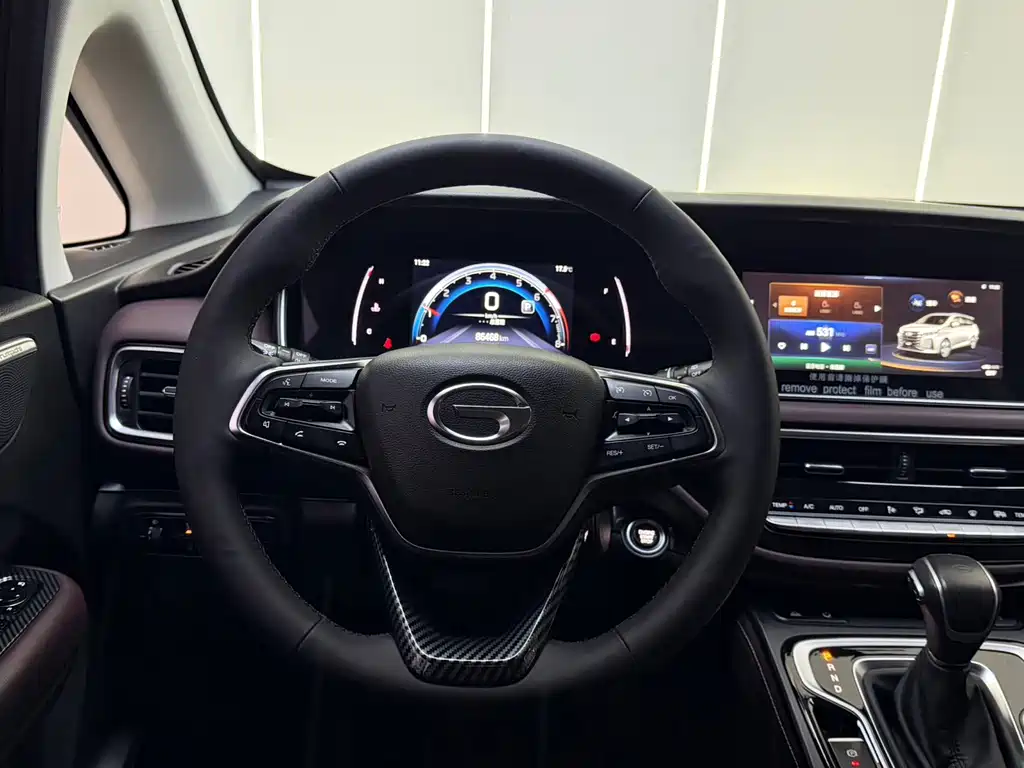 GAC Motor Trumpchi M6 — фото 10