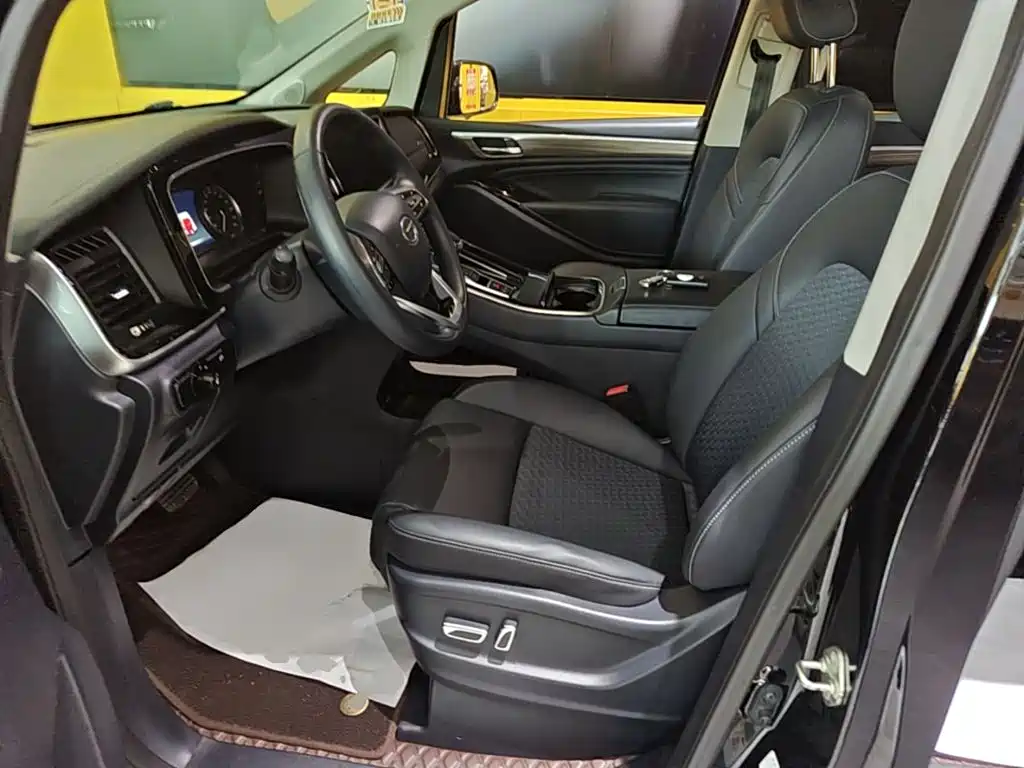 GAC Motor Trumpchi M8 — фото 15