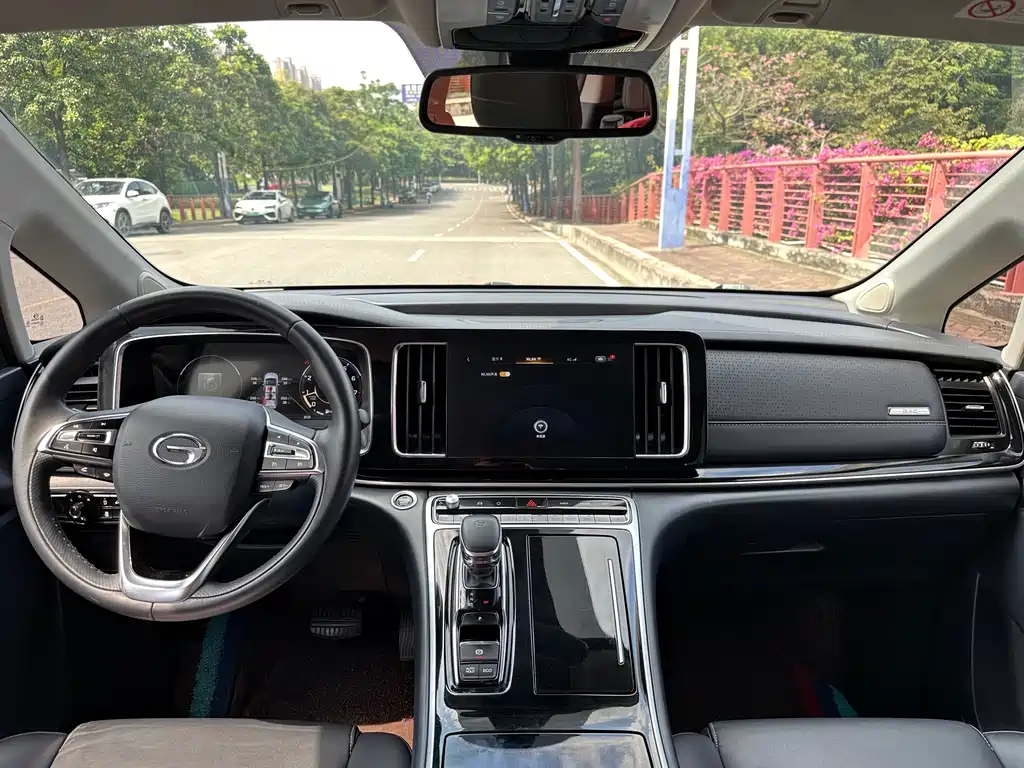 GAC Motor Trumpchi M8 — фото 11