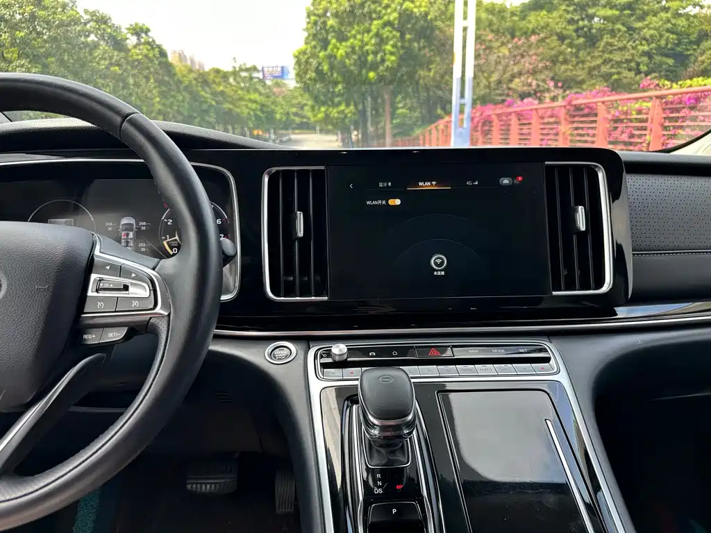 GAC Motor Trumpchi M8 — фото 13