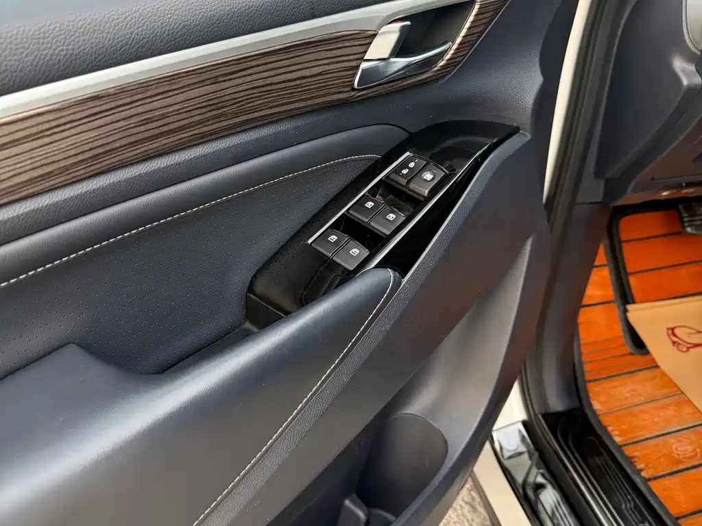 GAC Motor Trumpchi M8 — фото 5