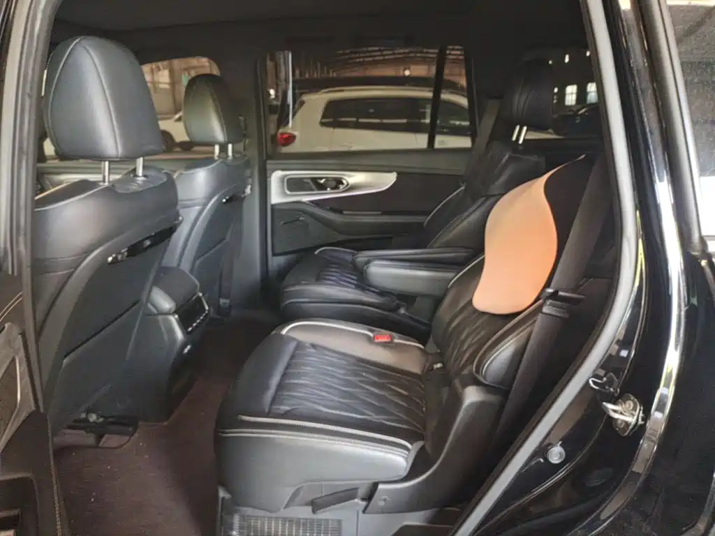 GAC Motor Trumpchi GS8 — фото 17