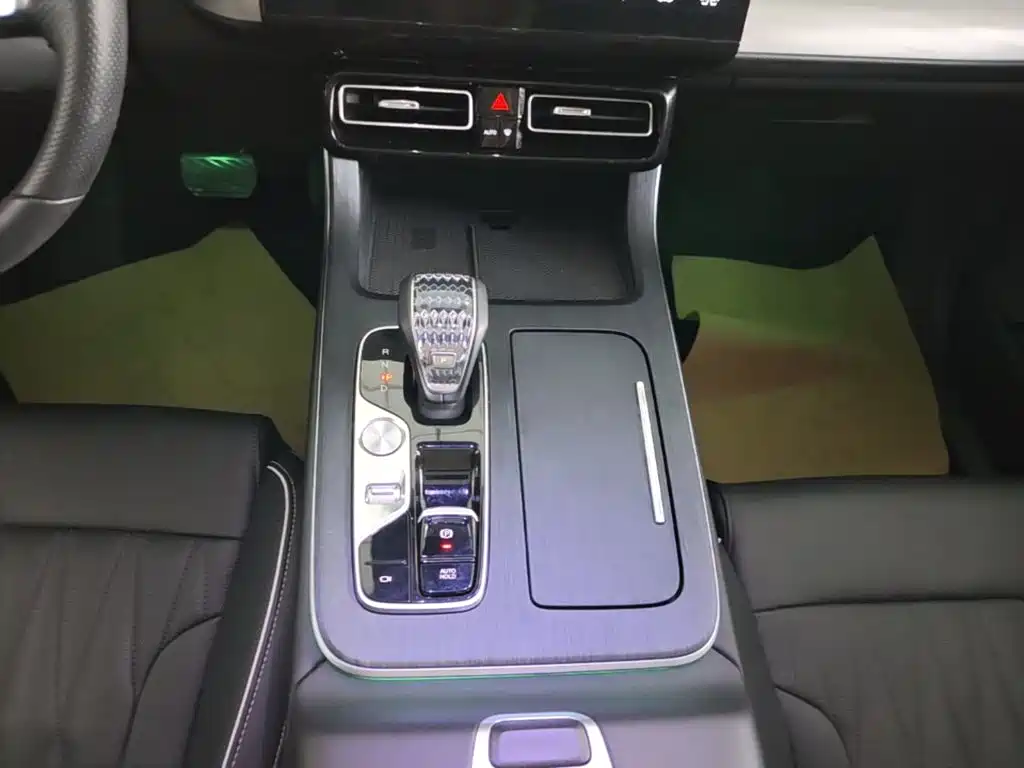 GAC Motor Trumpchi GS8 — фото 14