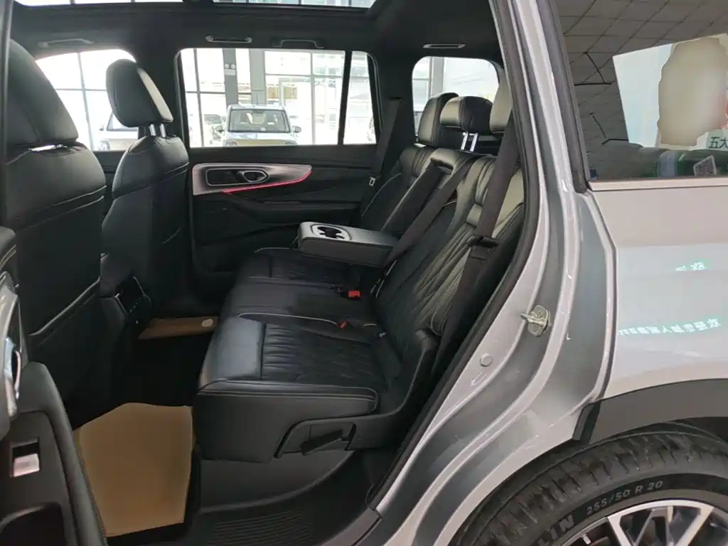 GAC Motor Trumpchi GS8 — фото 17