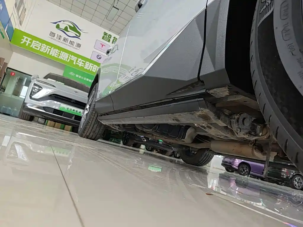 GAC Motor Trumpchi GS8 — фото 21