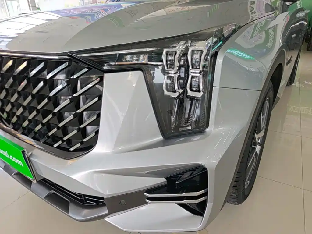 GAC Motor Trumpchi GS8 — фото 24