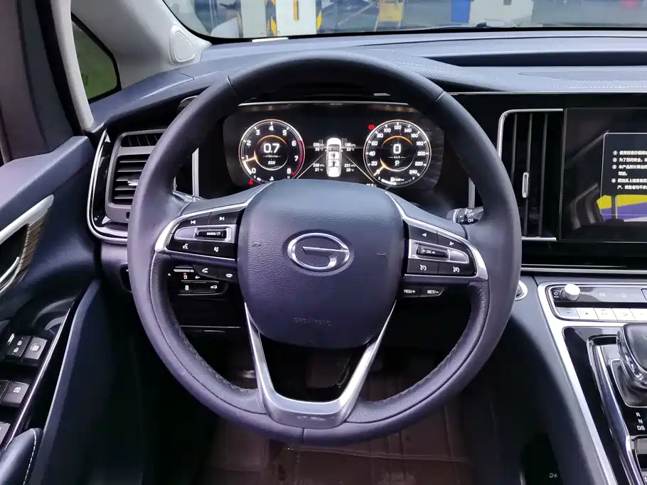 GAC Motor Trumpchi M8 — фото 15
