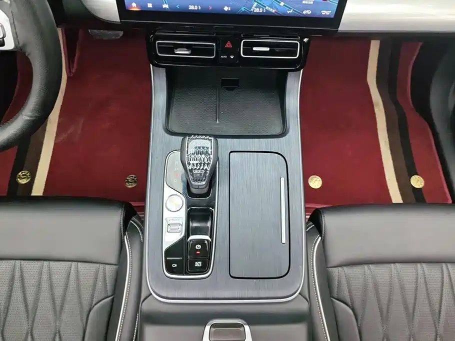 GAC Motor Trumpchi GS8 — фото 16