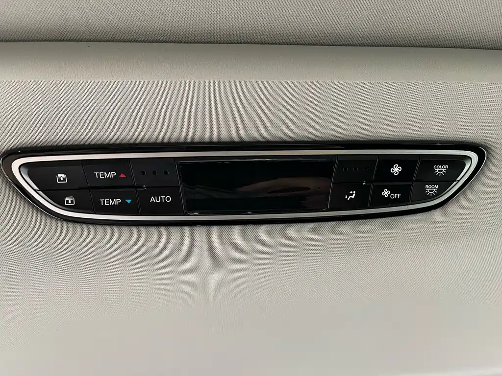 GAC Motor Trumpchi M8 — фото 23