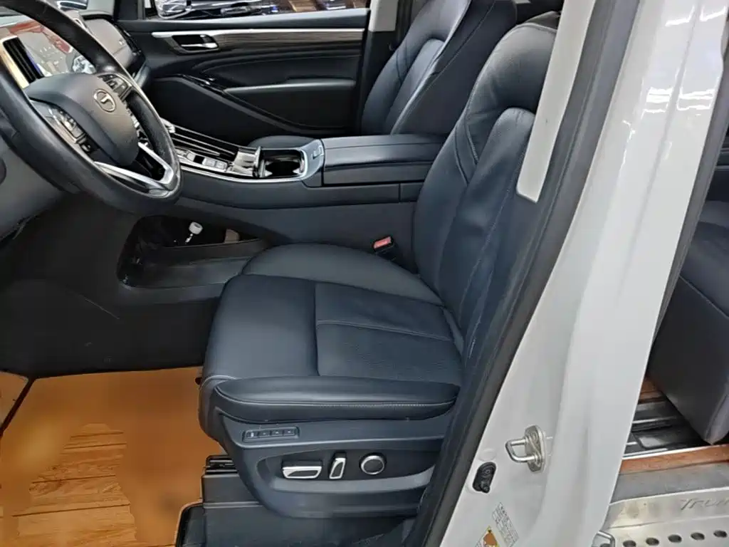 GAC Motor Trumpchi M8 — фото 15