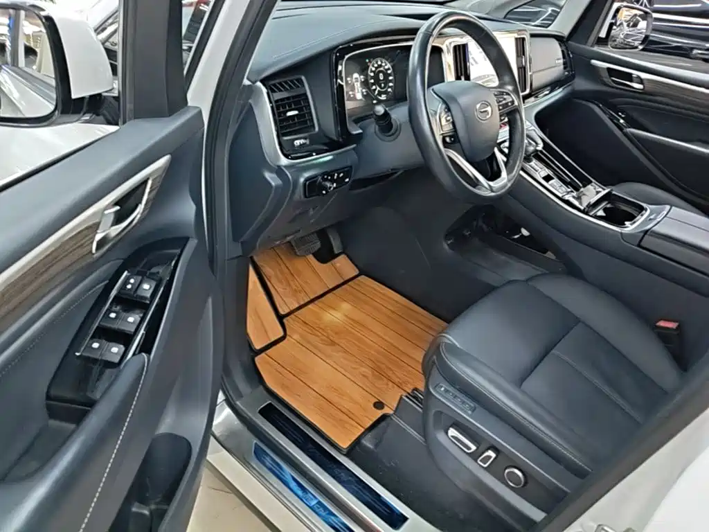 GAC Motor Trumpchi M8 — фото 16