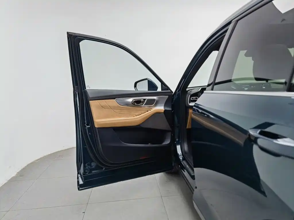 GAC Motor Trumpchi ES9 — фото 8