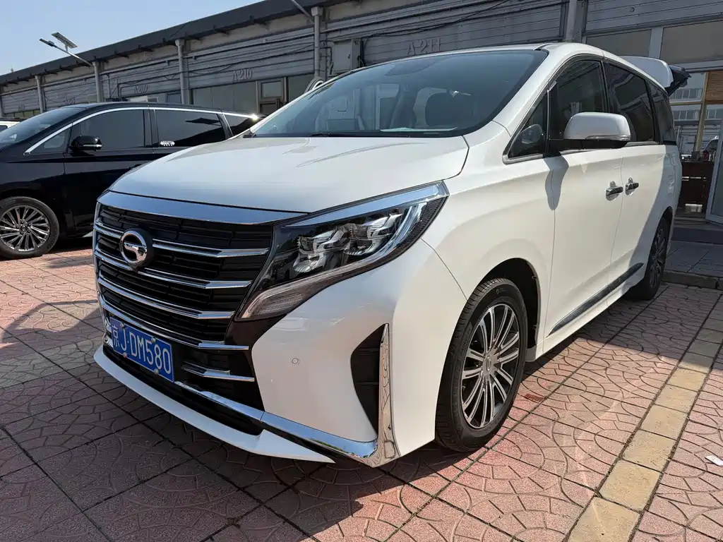 GAC Motor Trumpchi M8 — фото 1