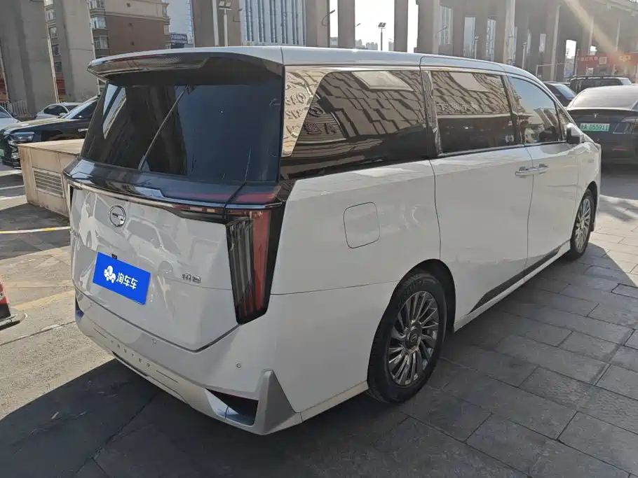 GAC Motor Trumpchi M8 — фото 3