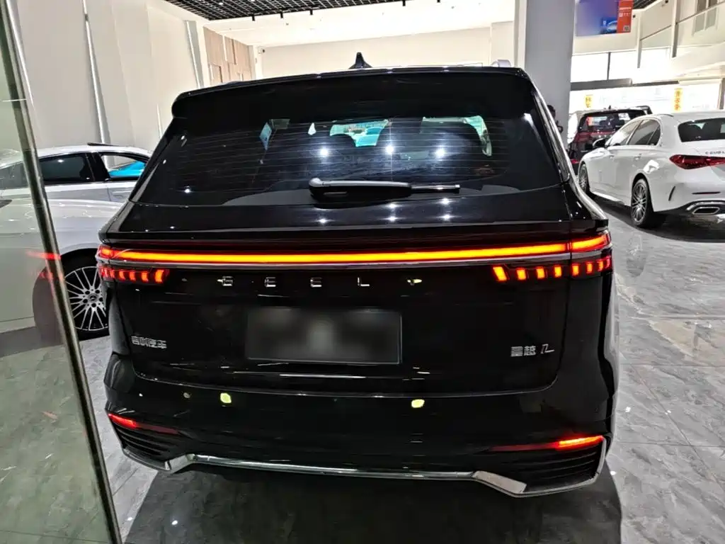 Geely Xingyue L — фото 6