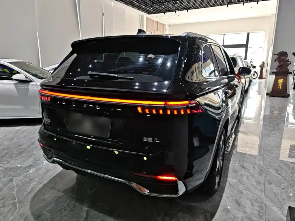 Geely Xingyue L — фото 7