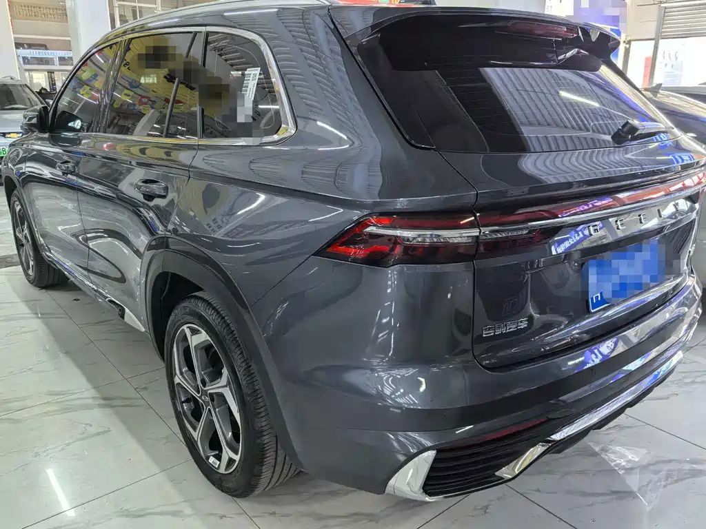Geely Xingyue L — фото 4