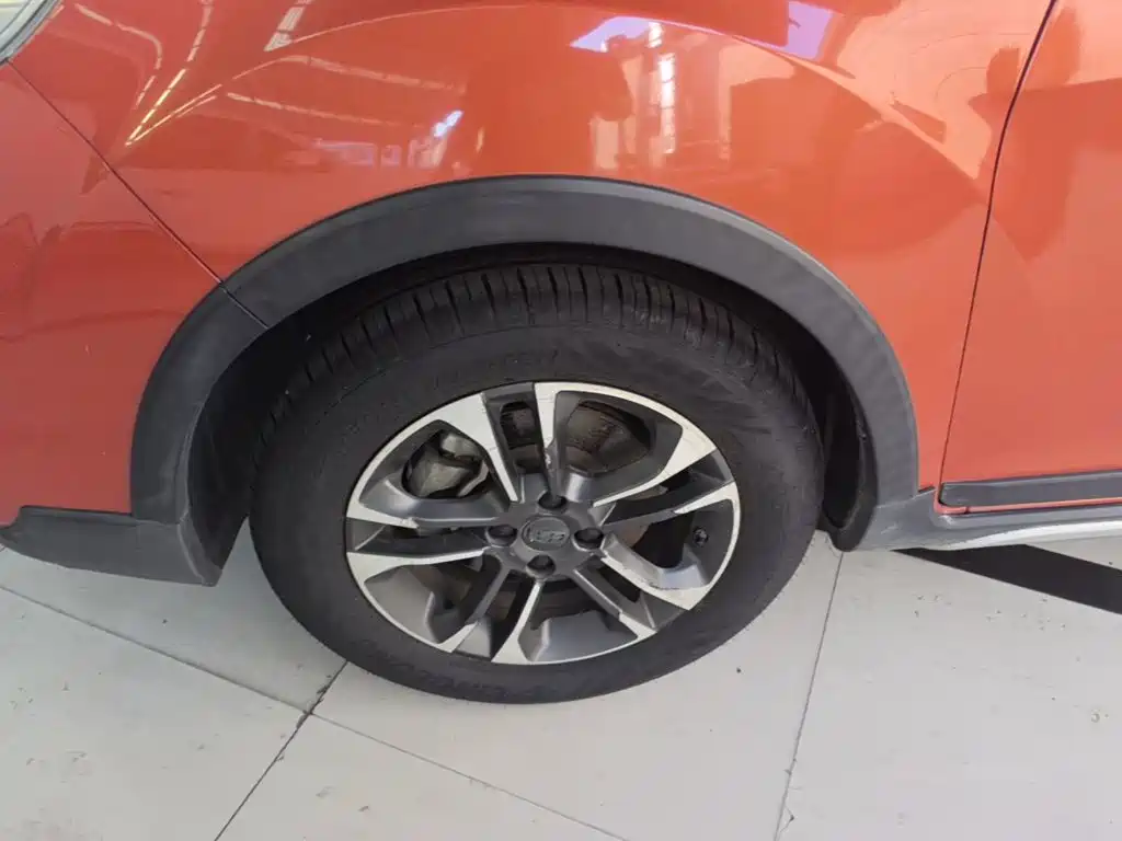 Geely Vision X3 — фото 23