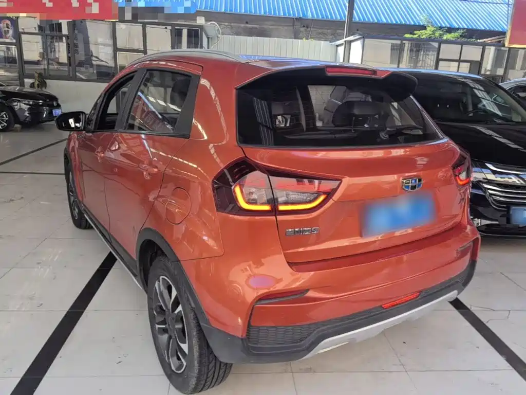 Geely Vision X3 — фото 5