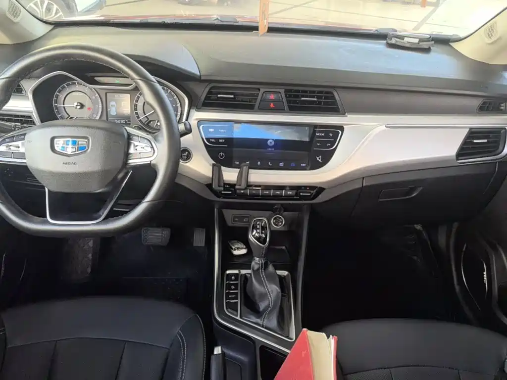 Geely Vision X3 — фото 10