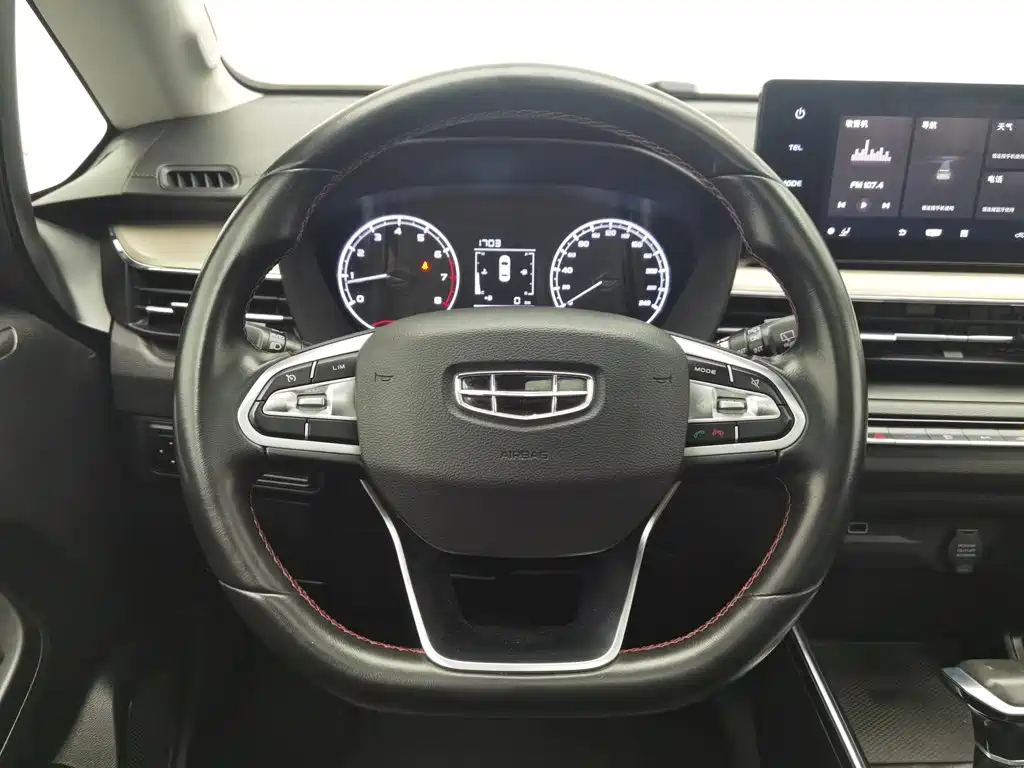 Geely Vision X3 — фото 11