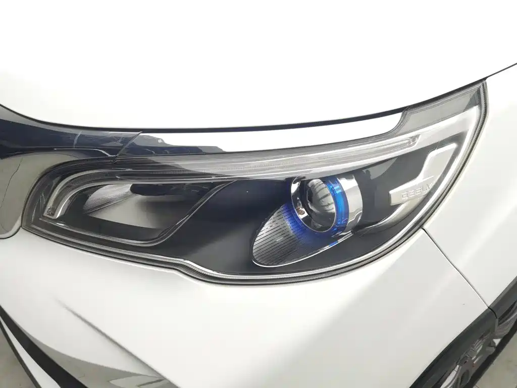 Geely Vision X3 — фото 7