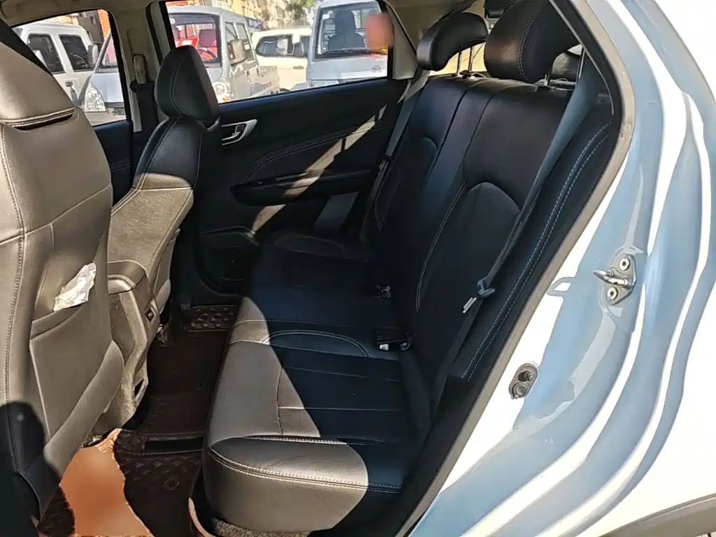 Geely Vision X3 — фото 17