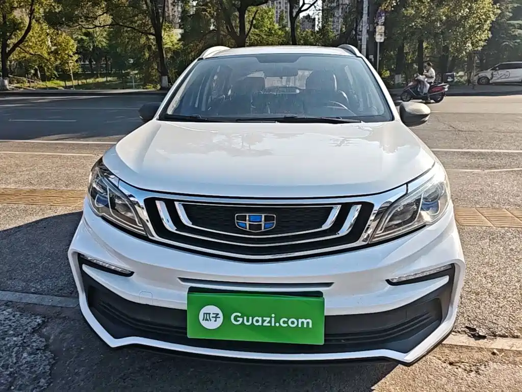 Geely Vision X3 — фото 3