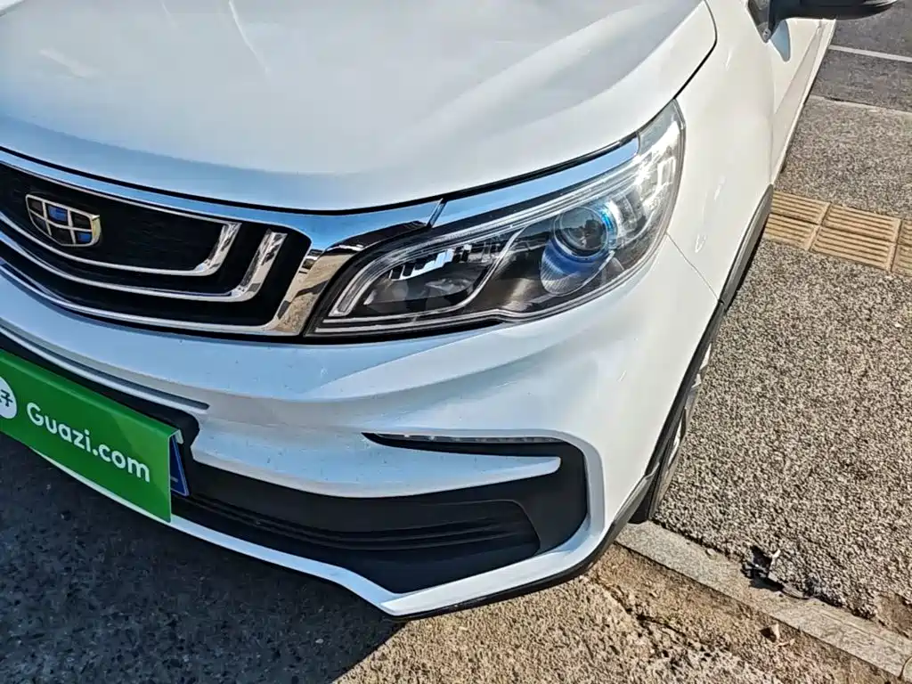 Geely Vision X3 — фото 24