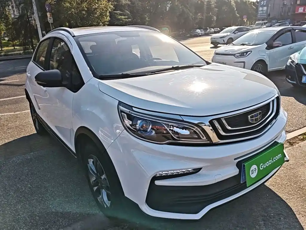 Geely Vision X3 — фото 4